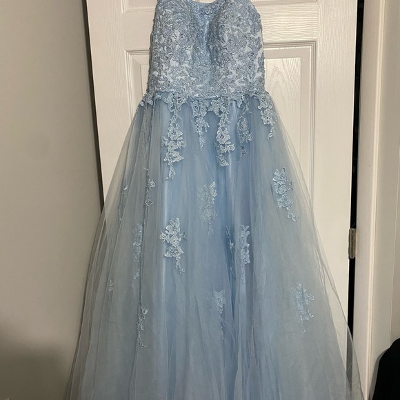 Light blue adjustable tie Line Tulle Side Slit Long Prom Dress With Appliques - Picture 2 of 4